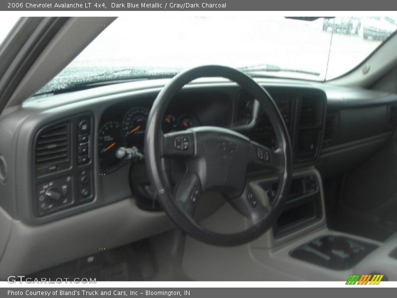 Dark Blue Metallic / Gray/Dark Charcoal 2006 Chevrolet Avalanche LT 4x4