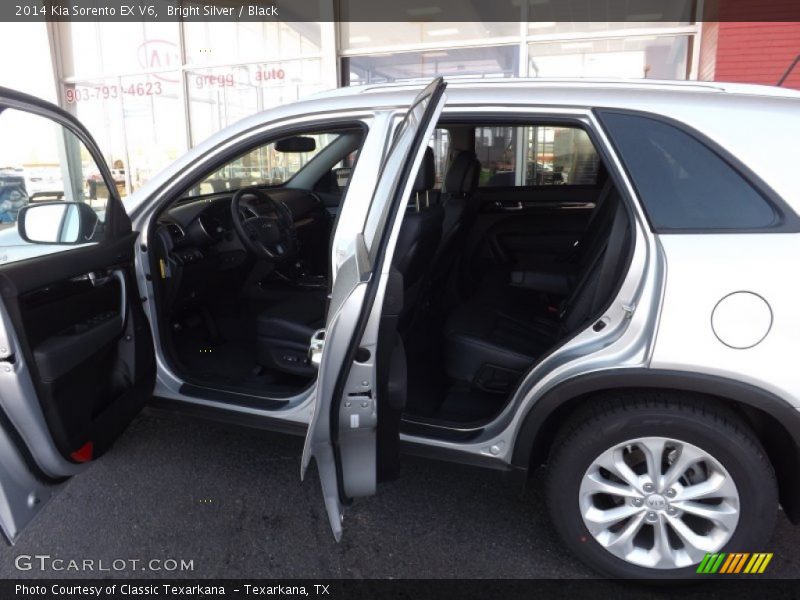 Bright Silver / Black 2014 Kia Sorento EX V6