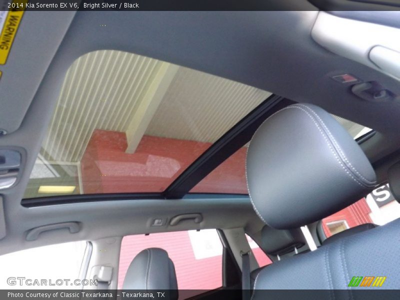 Bright Silver / Black 2014 Kia Sorento EX V6