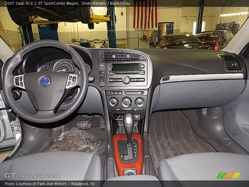 Dashboard of 2007 9-3 2.0T SportCombi Wagon