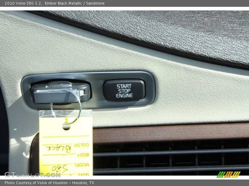 Ember Black Metallic / Sandstone 2010 Volvo S80 3.2