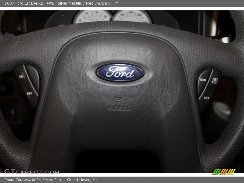 Silver Metallic / Medium/Dark Flint 2007 Ford Escape XLT 4WD