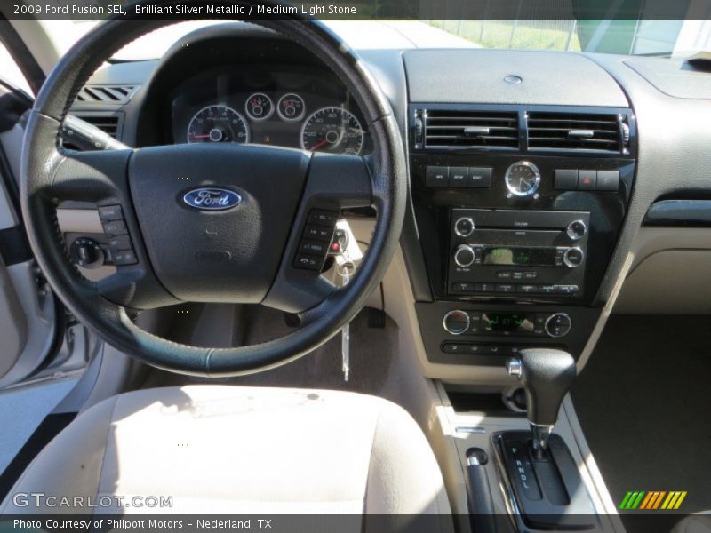 Brilliant Silver Metallic / Medium Light Stone 2009 Ford Fusion SEL