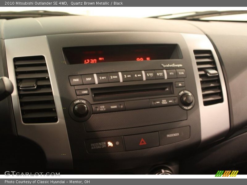 Controls of 2010 Outlander SE 4WD