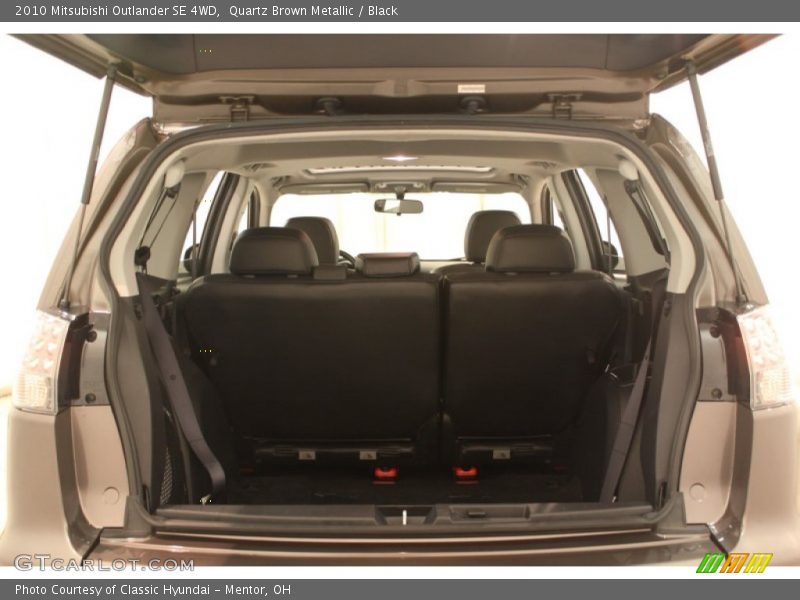  2010 Outlander SE 4WD Trunk