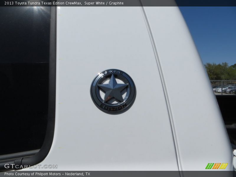 Super White / Graphite 2013 Toyota Tundra Texas Edition CrewMax