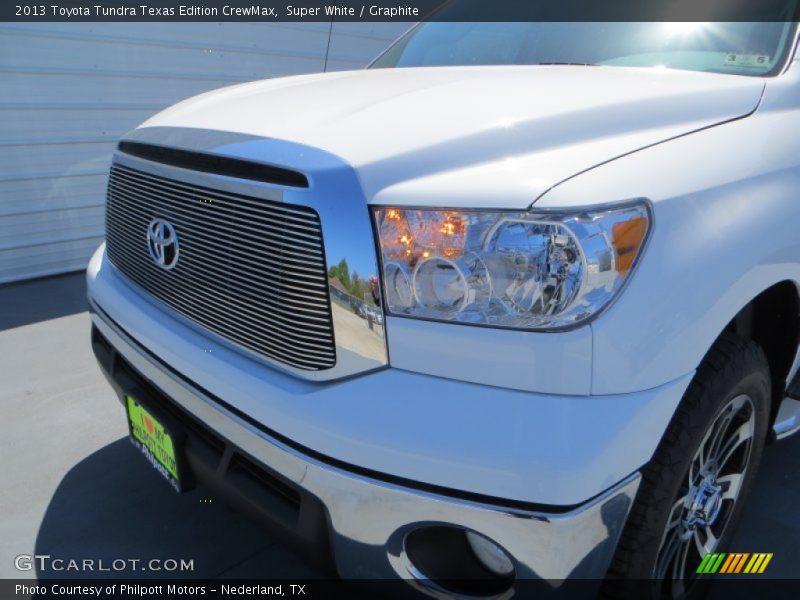 Super White / Graphite 2013 Toyota Tundra Texas Edition CrewMax