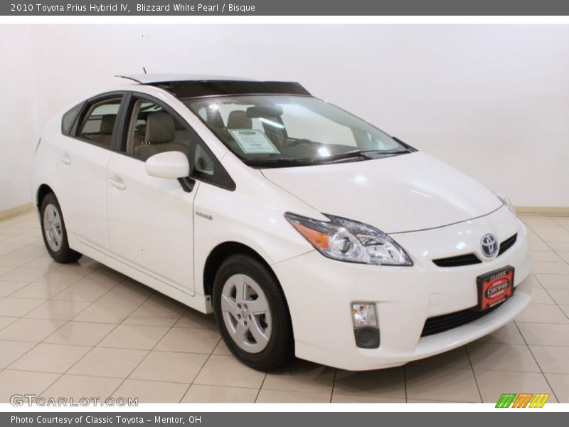 Blizzard White Pearl / Bisque 2010 Toyota Prius Hybrid IV