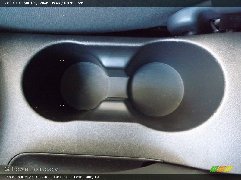 Alien Green / Black Cloth 2013 Kia Soul 1.6