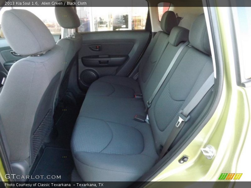 Alien Green / Black Cloth 2013 Kia Soul 1.6