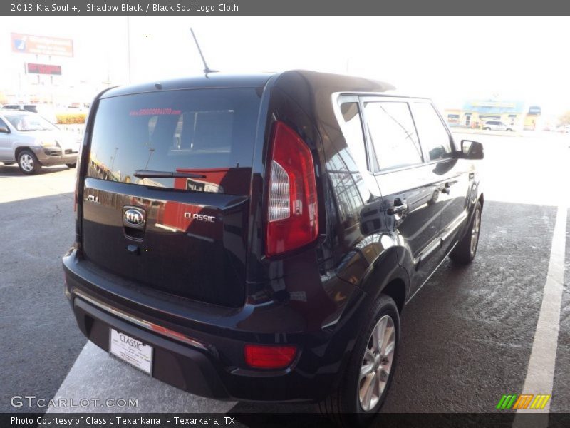 Shadow Black / Black Soul Logo Cloth 2013 Kia Soul +