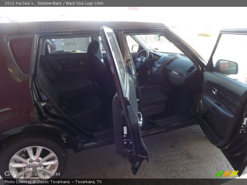 Shadow Black / Black Soul Logo Cloth 2013 Kia Soul +