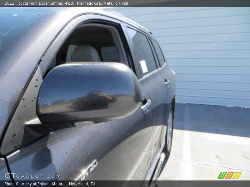 Magnetic Gray Metallic / Ash 2013 Toyota Highlander Limited 4WD