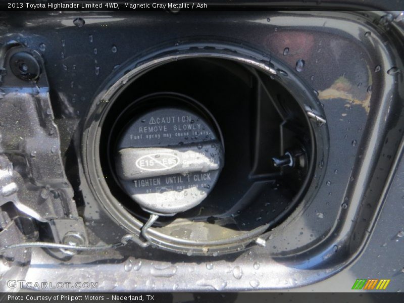 Magnetic Gray Metallic / Ash 2013 Toyota Highlander Limited 4WD