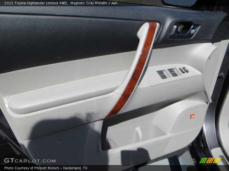 Magnetic Gray Metallic / Ash 2013 Toyota Highlander Limited 4WD
