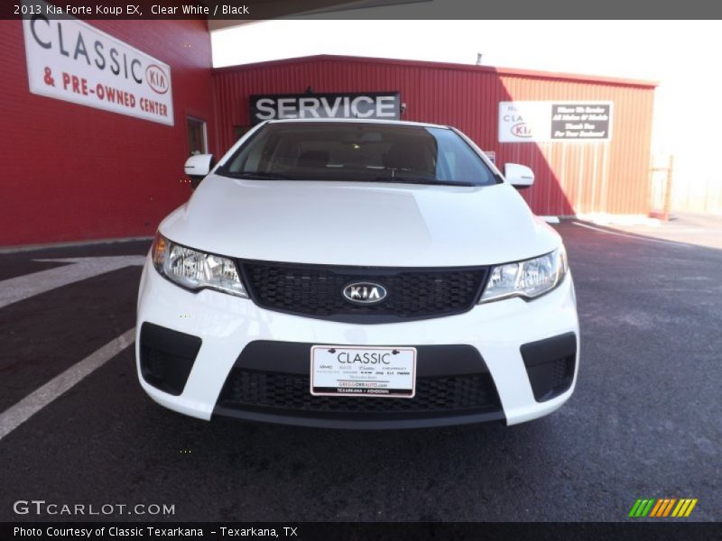 Clear White / Black 2013 Kia Forte Koup EX