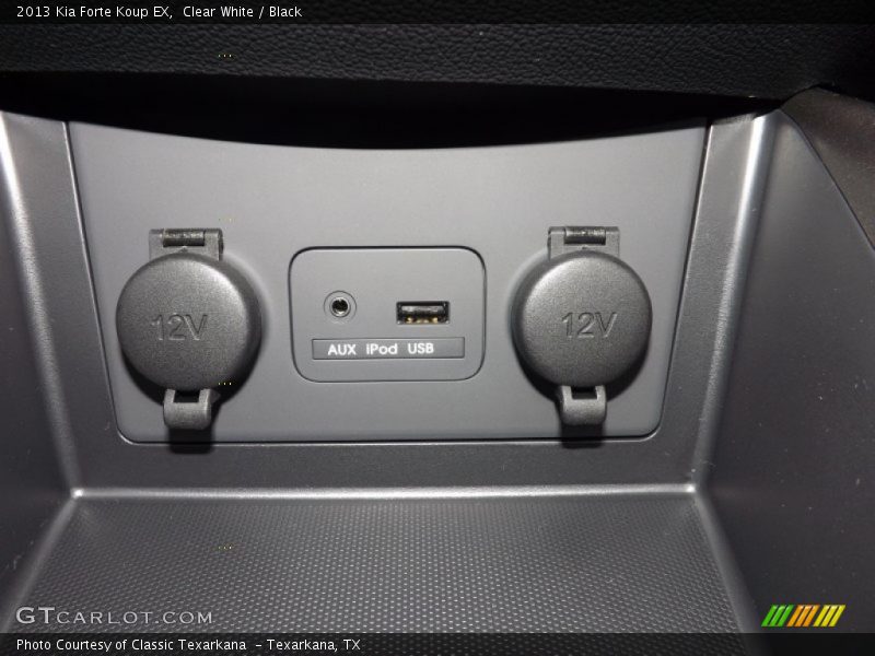 Clear White / Black 2013 Kia Forte Koup EX