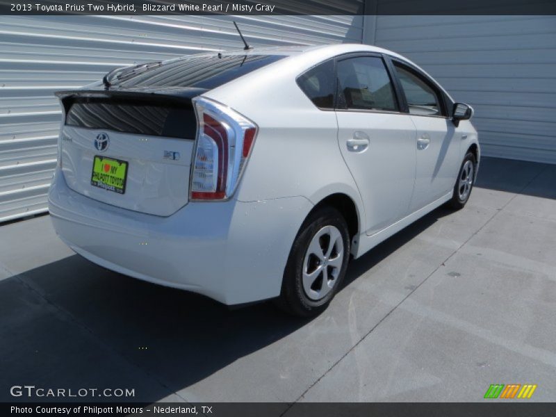 Blizzard White Pearl / Misty Gray 2013 Toyota Prius Two Hybrid