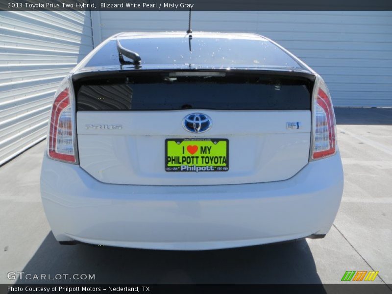 Blizzard White Pearl / Misty Gray 2013 Toyota Prius Two Hybrid