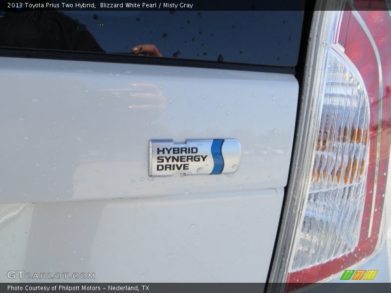 Blizzard White Pearl / Misty Gray 2013 Toyota Prius Two Hybrid