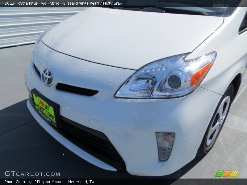 Blizzard White Pearl / Misty Gray 2013 Toyota Prius Two Hybrid