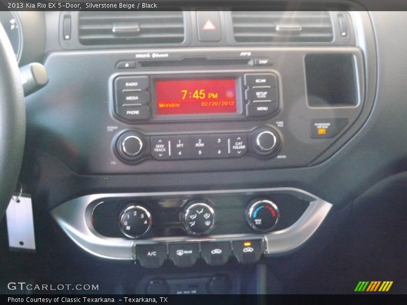 Silverstone Beige / Black 2013 Kia Rio EX 5-Door
