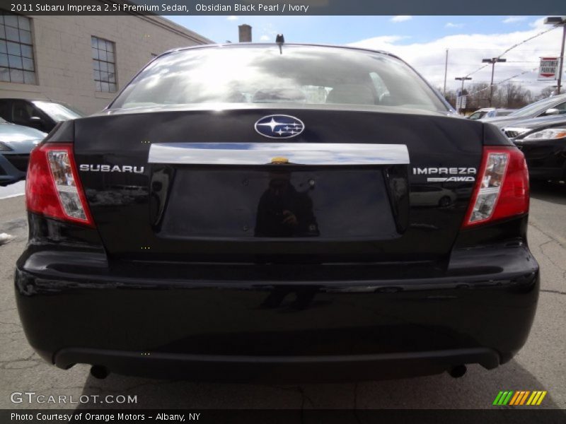 Obsidian Black Pearl / Ivory 2011 Subaru Impreza 2.5i Premium Sedan
