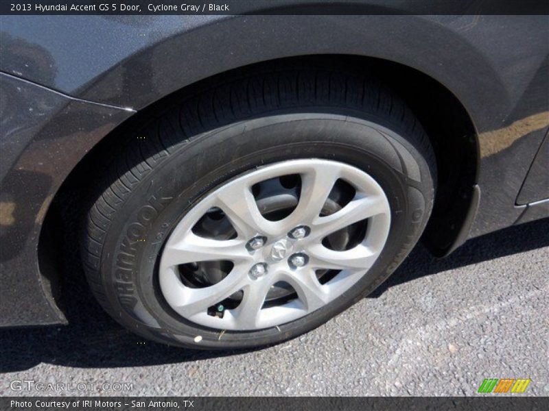 Cyclone Gray / Black 2013 Hyundai Accent GS 5 Door