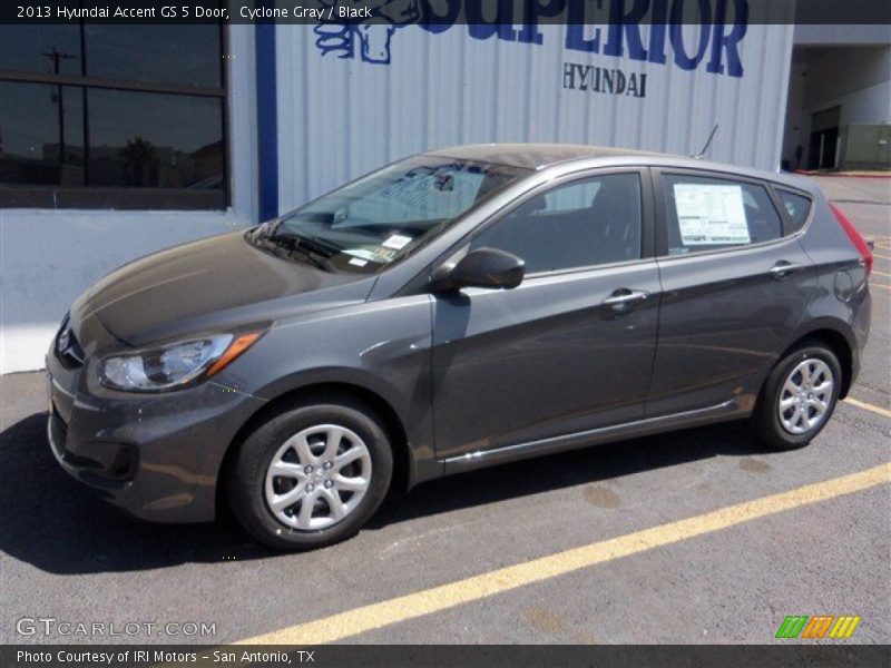 Cyclone Gray / Black 2013 Hyundai Accent GS 5 Door