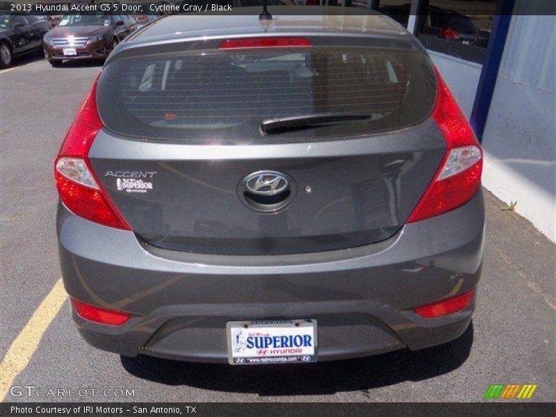 Cyclone Gray / Black 2013 Hyundai Accent GS 5 Door
