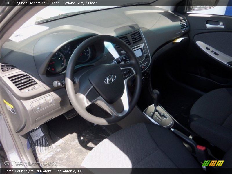 Cyclone Gray / Black 2013 Hyundai Accent GS 5 Door