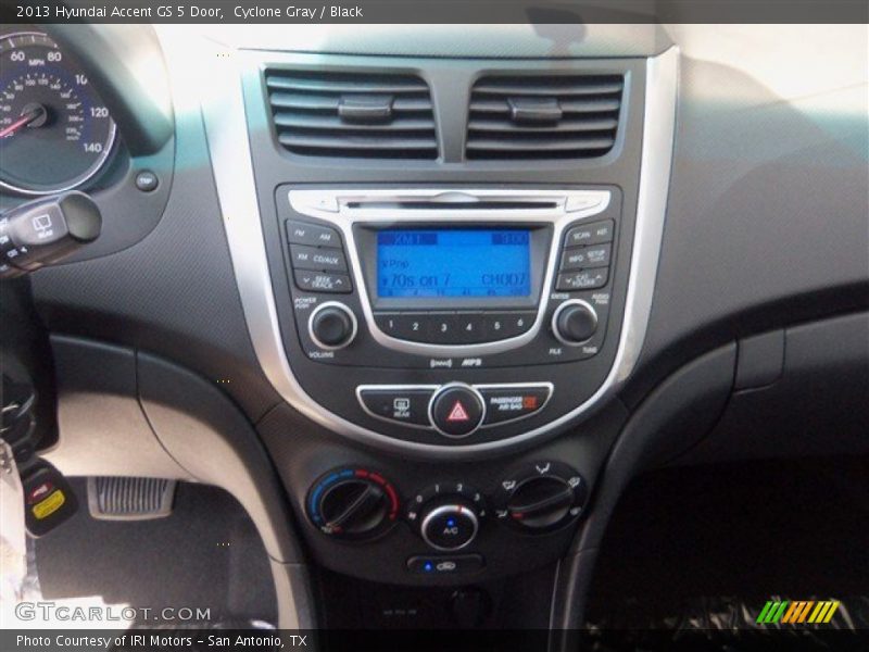 Cyclone Gray / Black 2013 Hyundai Accent GS 5 Door