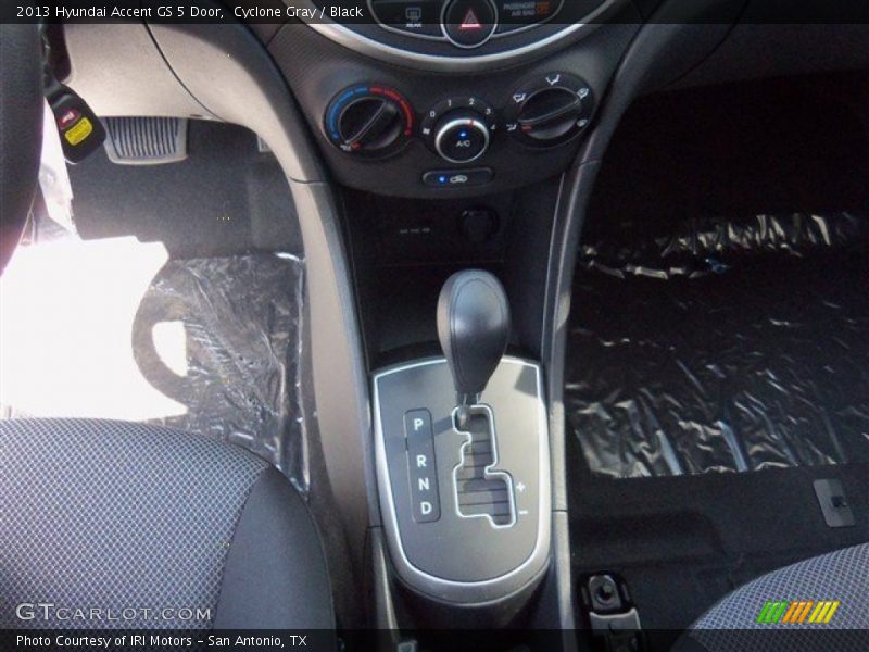 Cyclone Gray / Black 2013 Hyundai Accent GS 5 Door