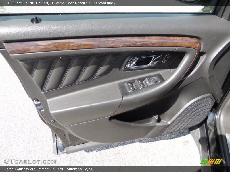 Tuxedo Black Metallic / Charcoal Black 2013 Ford Taurus Limited