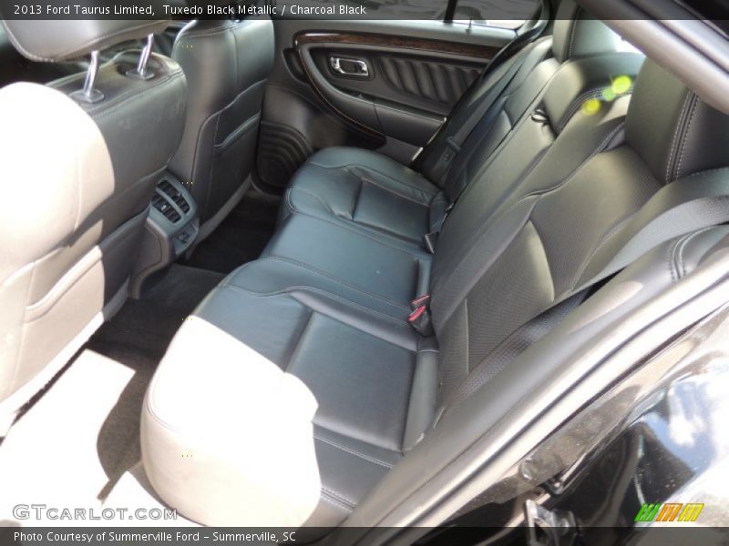 Tuxedo Black Metallic / Charcoal Black 2013 Ford Taurus Limited