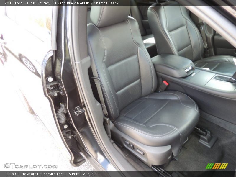 Tuxedo Black Metallic / Charcoal Black 2013 Ford Taurus Limited