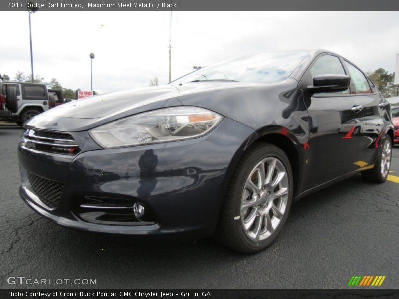 Front 3/4 View of 2013 Dart Limited