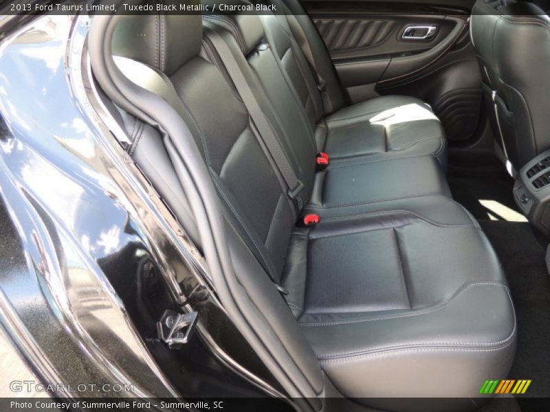 Tuxedo Black Metallic / Charcoal Black 2013 Ford Taurus Limited