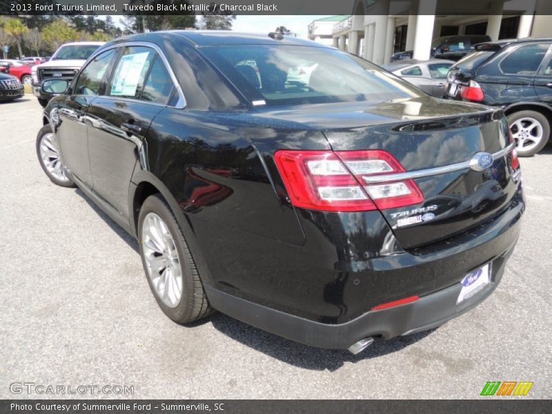 Tuxedo Black Metallic / Charcoal Black 2013 Ford Taurus Limited