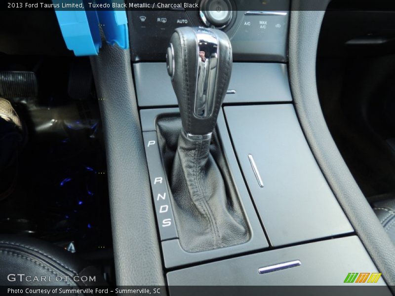 Tuxedo Black Metallic / Charcoal Black 2013 Ford Taurus Limited