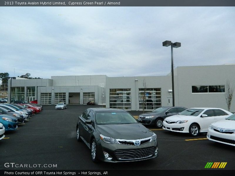 Cypress Green Pearl / Almond 2013 Toyota Avalon Hybrid Limited