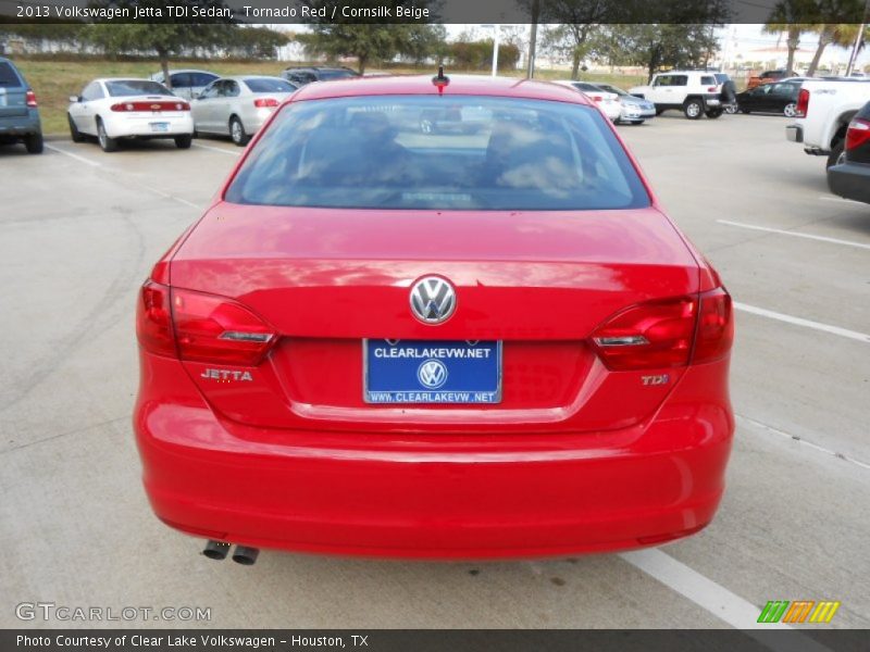 Tornado Red / Cornsilk Beige 2013 Volkswagen Jetta TDI Sedan