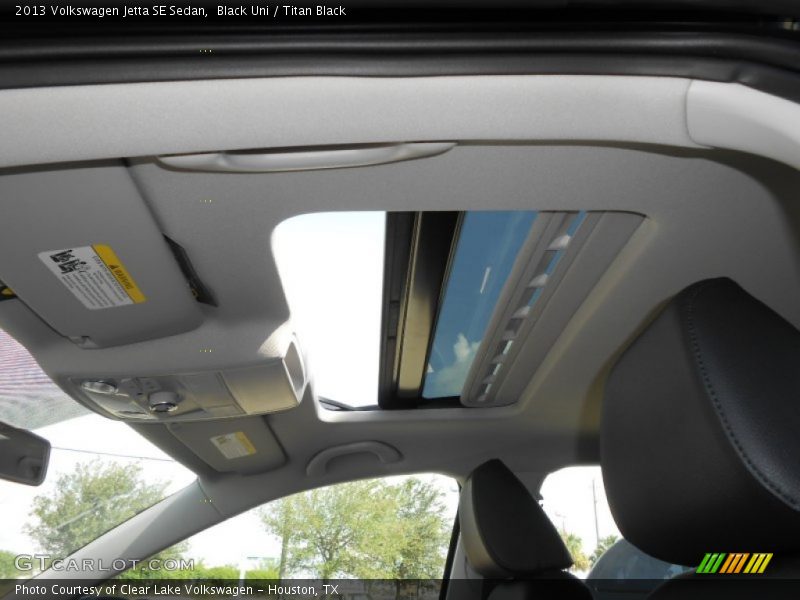 Black Uni / Titan Black 2013 Volkswagen Jetta SE Sedan