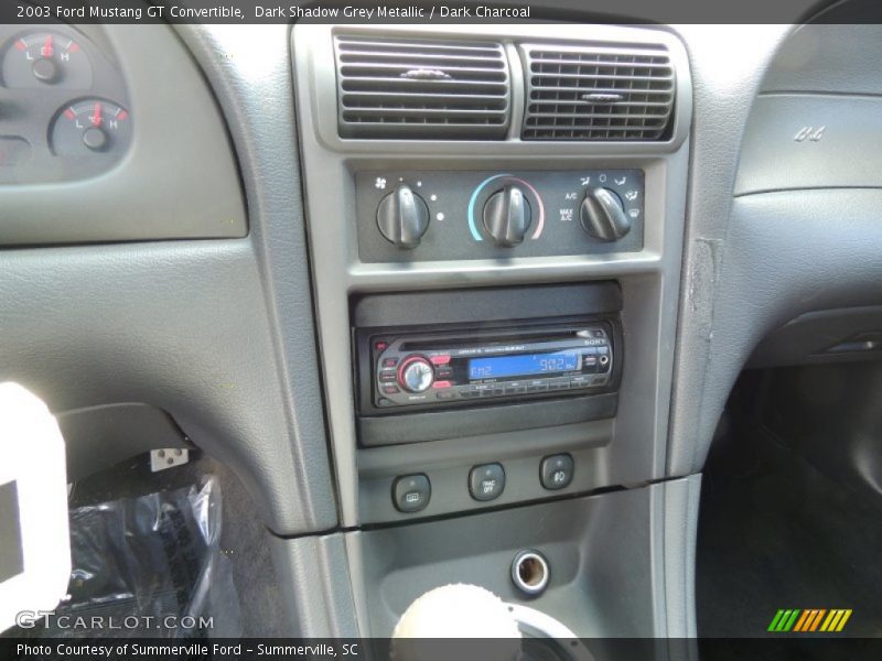 Controls of 2003 Mustang GT Convertible