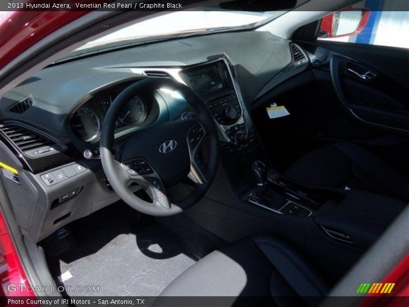 Venetian Red Pearl / Graphite Black 2013 Hyundai Azera