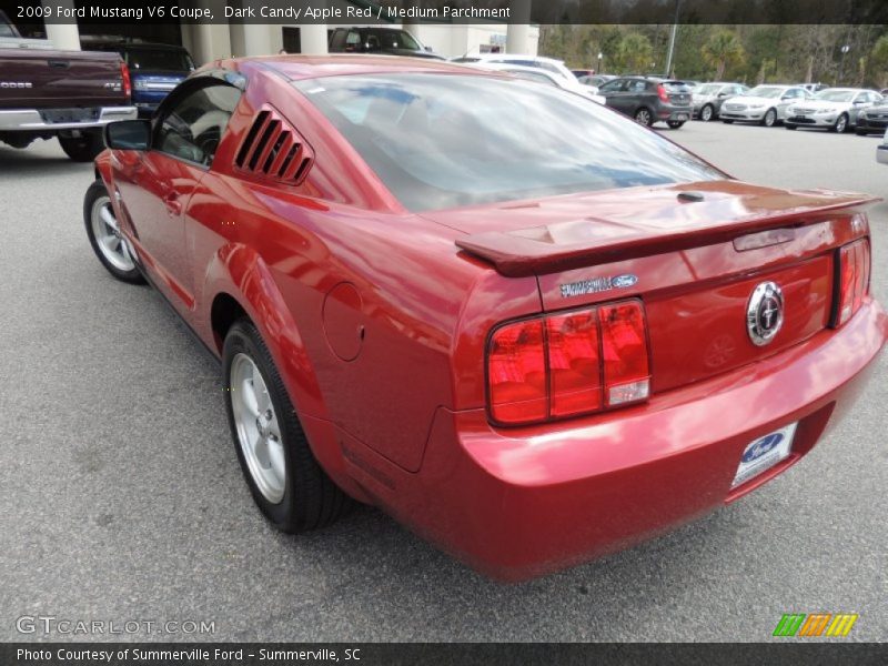 Dark Candy Apple Red / Medium Parchment 2009 Ford Mustang V6 Coupe