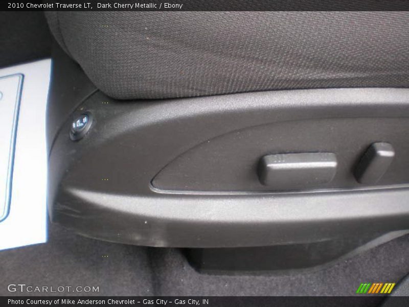 Dark Cherry Metallic / Ebony 2010 Chevrolet Traverse LT