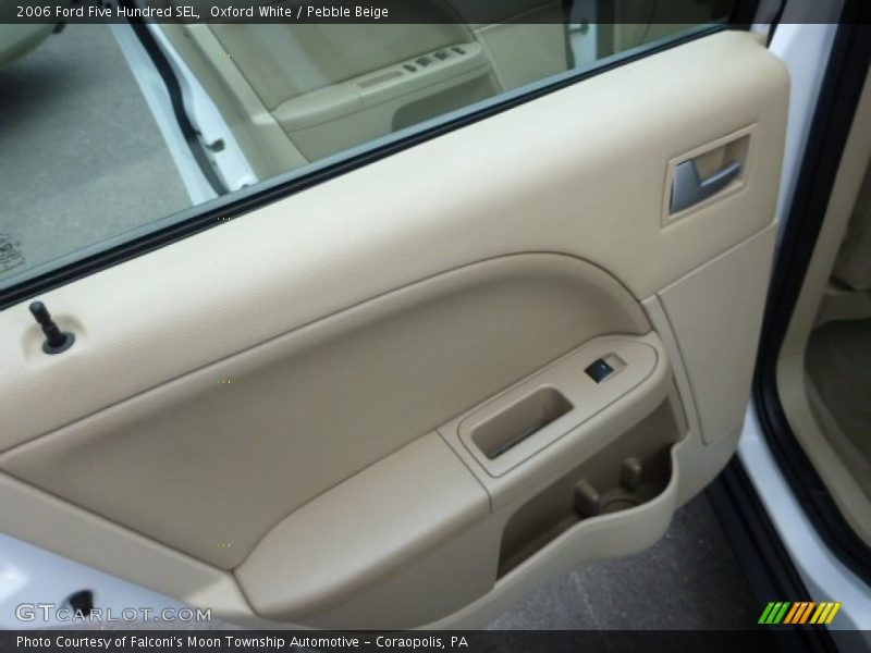 Oxford White / Pebble Beige 2006 Ford Five Hundred SEL