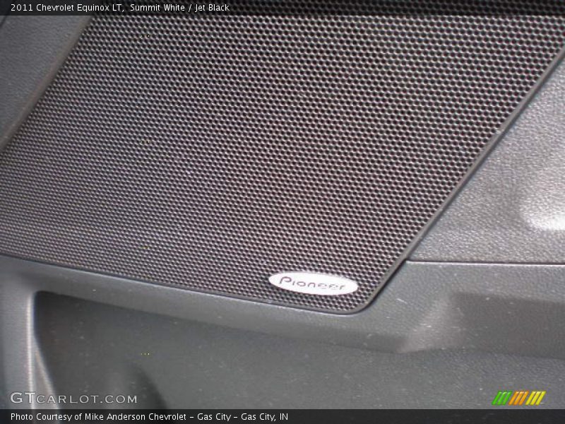Summit White / Jet Black 2011 Chevrolet Equinox LT