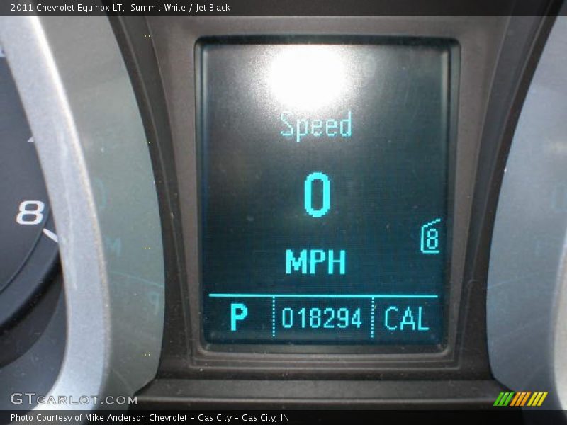 Summit White / Jet Black 2011 Chevrolet Equinox LT